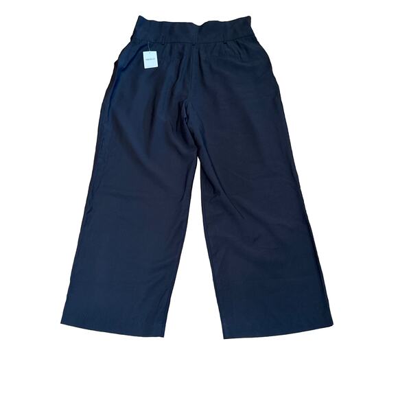 NWT Forever 21 Plus size 1X Black paper bag Pants high wast wide leg - Picture 3 of 6